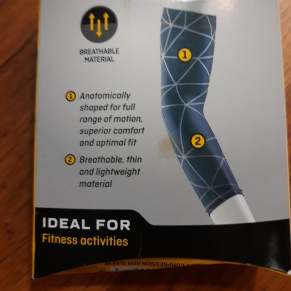 3M Futuro Performance Mild Support Compression Arm Sleeve S M Small Medium New - Picture 2 of 5